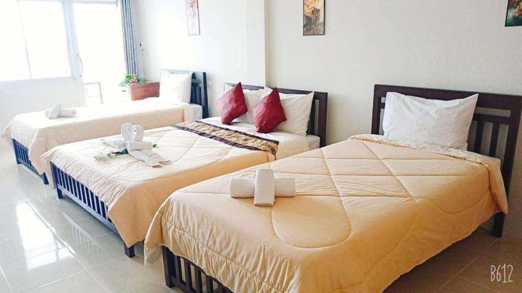 Rueangrat Hotel Ranong Exterior photo