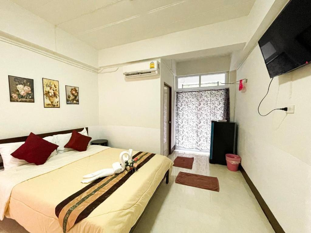 Rueangrat Hotel Ranong Exterior photo