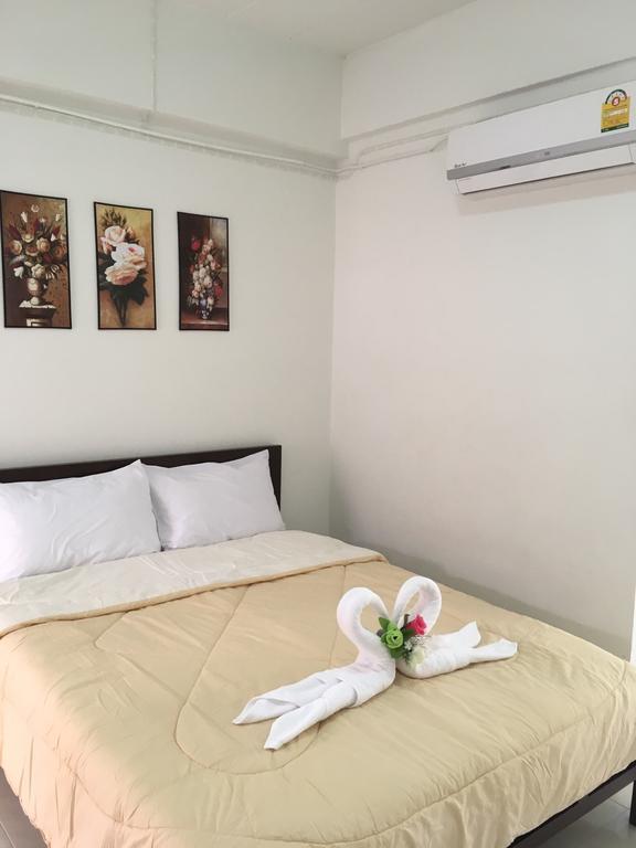Rueangrat Hotel Ranong Exterior photo