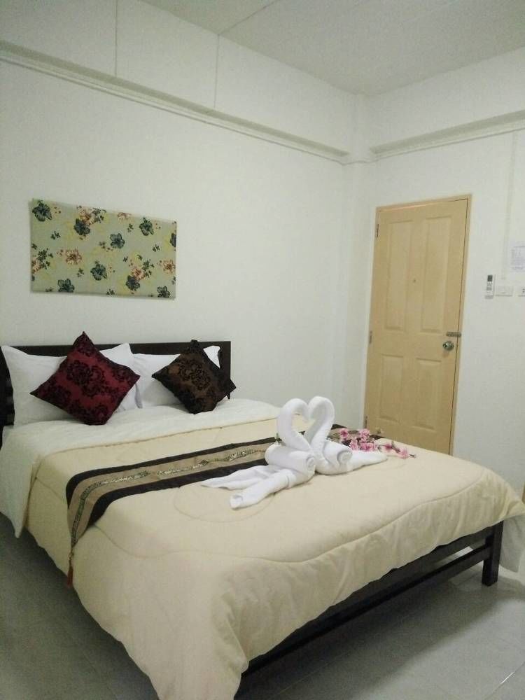 Rueangrat Hotel Ranong Exterior photo